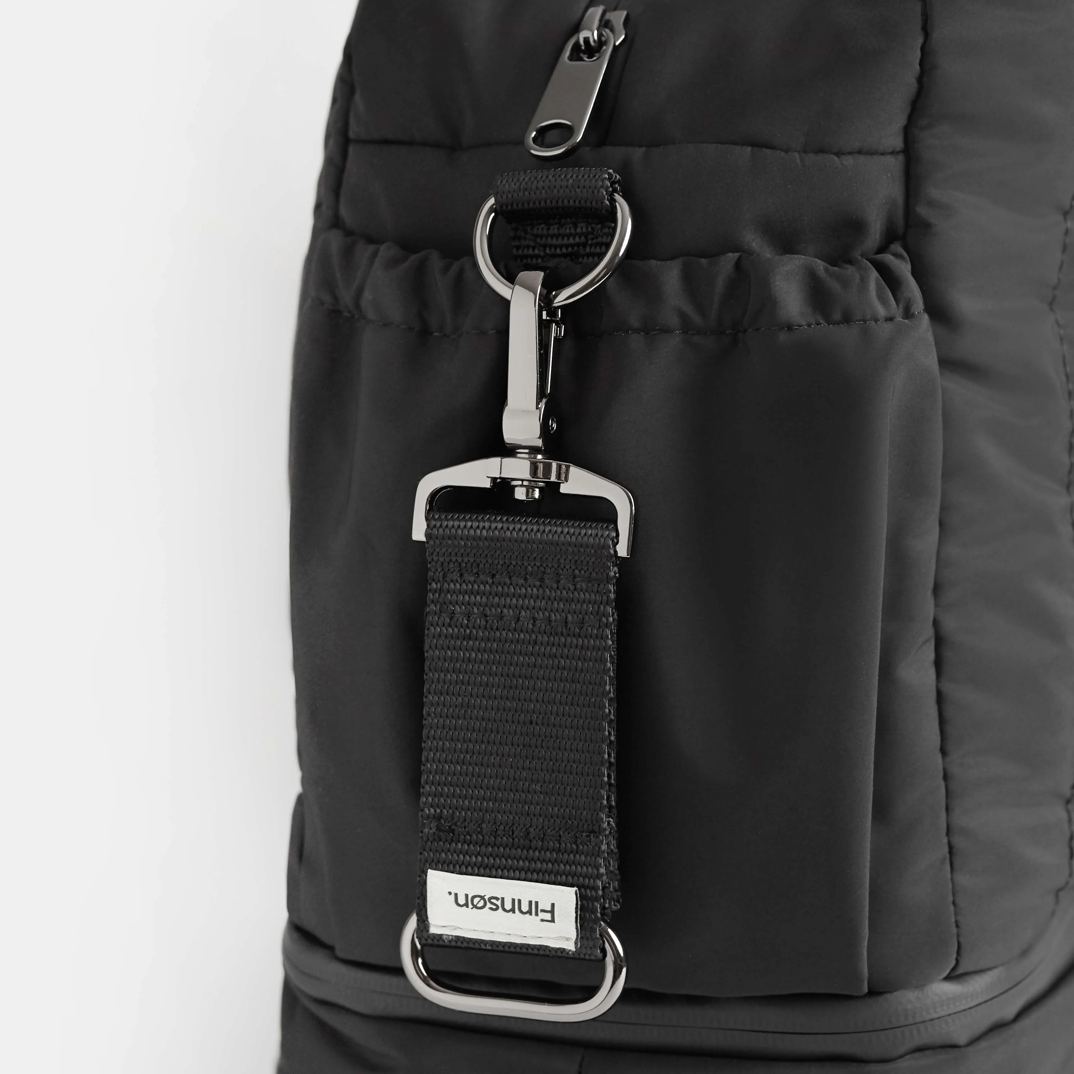 INNES Eco changing holdall with changing mat - Black