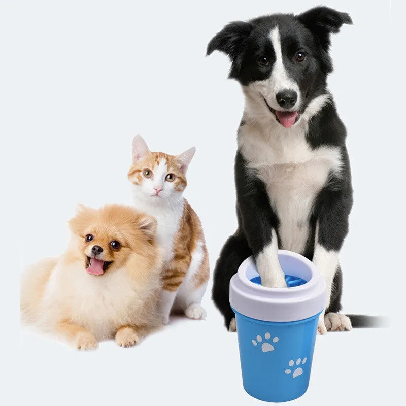 Portable paw cleaner