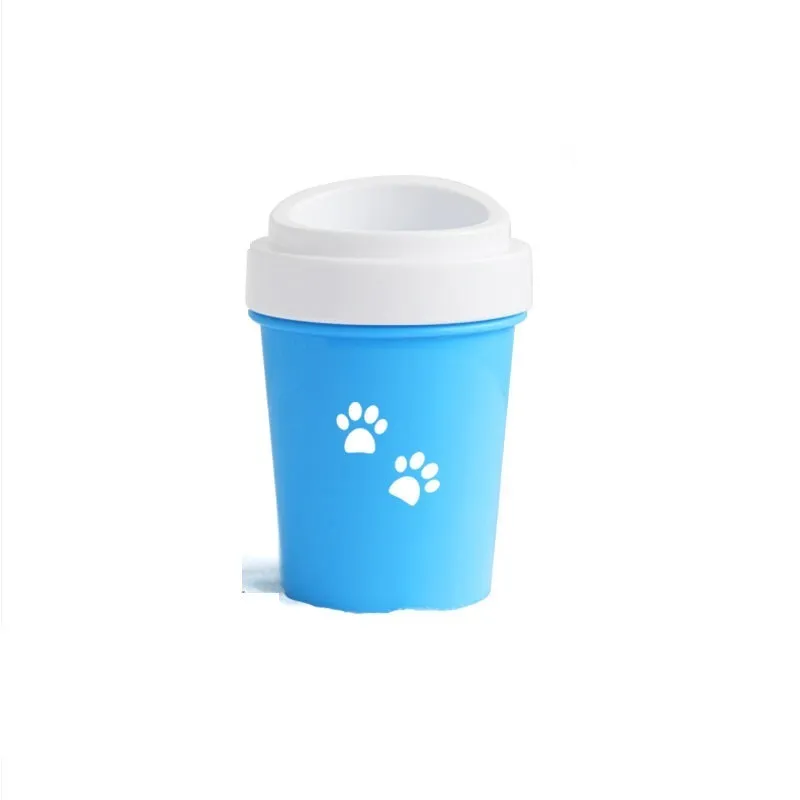 Portable paw cleaner