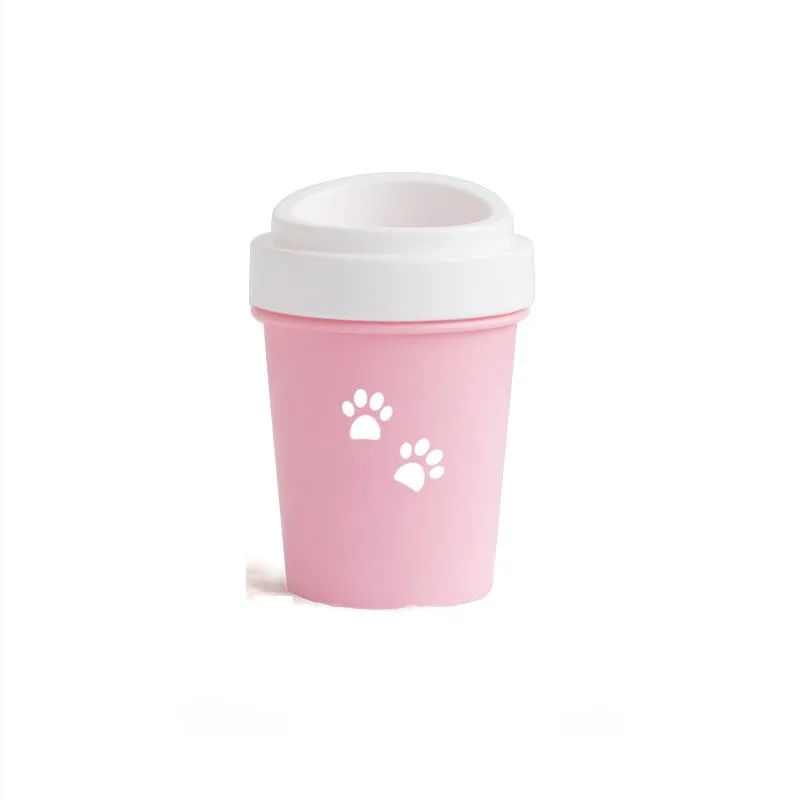 Portable paw cleaner